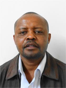 Dr._Albert_Kariuki